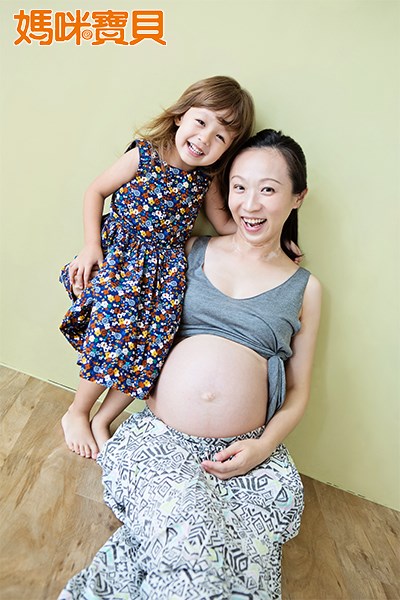 身懷二寶如何從容照顧大寶 ４個技巧學起來 嬰兒與母親